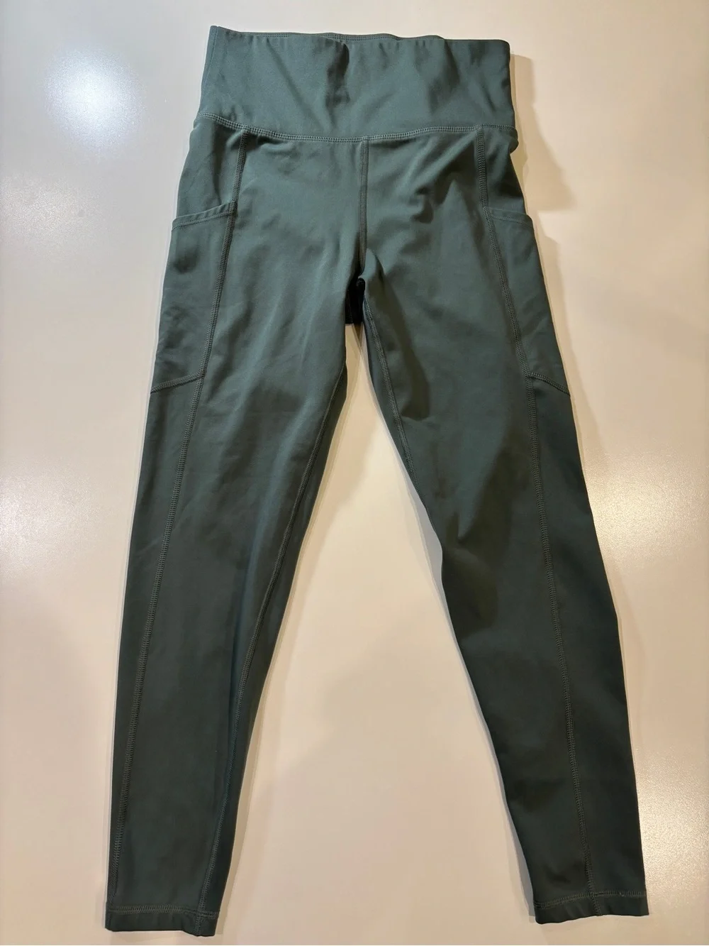 American Eagle Women’s High-Waist NWOT Sage‎ Green Leggings Pockets Ankle